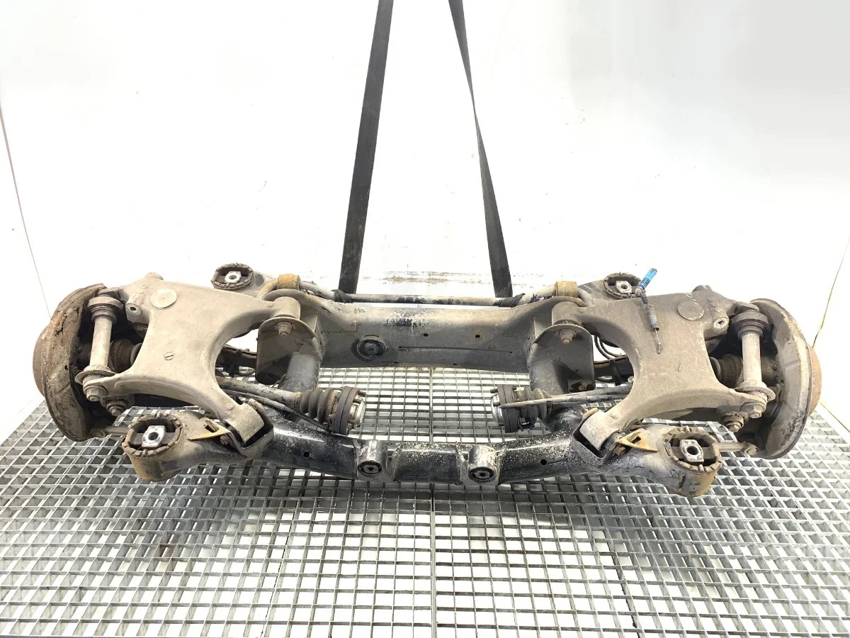 BMW E53 SUV 00-06 Hinterachsträger gebraucht image 3