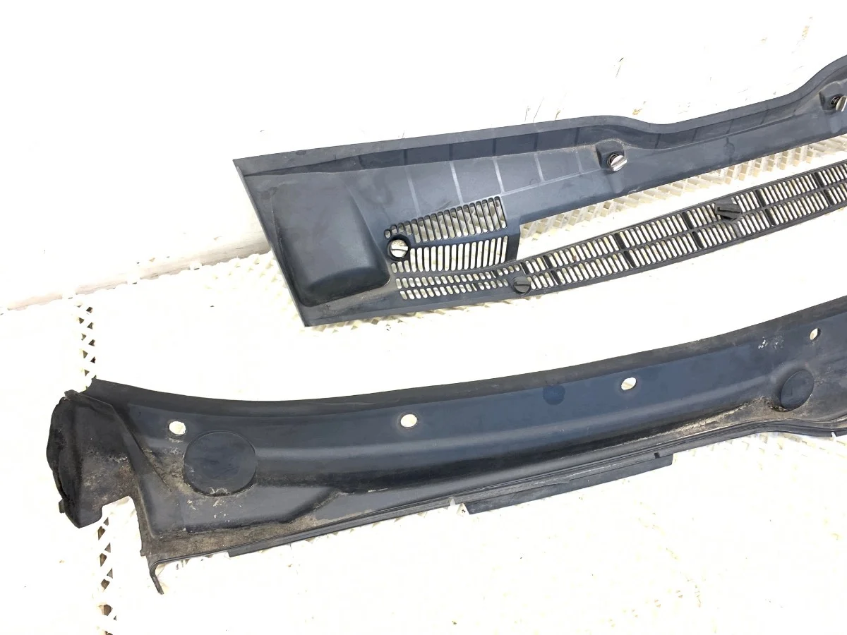 BMW E53 8409048 SUV 00-06 Vindavvisare Fram