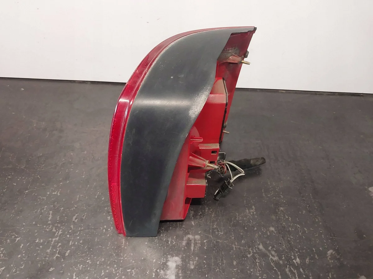 VW Passat B5 Left Tail Light 3B9945111F image 6