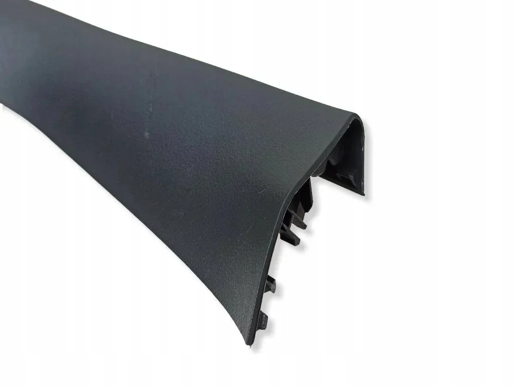 Kia Sportage QL Trunk Lid Trim 81730F1000