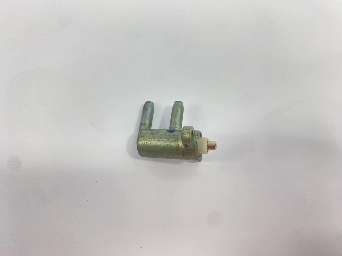 Mercedes Ignition Shut-off Valve 0004600284