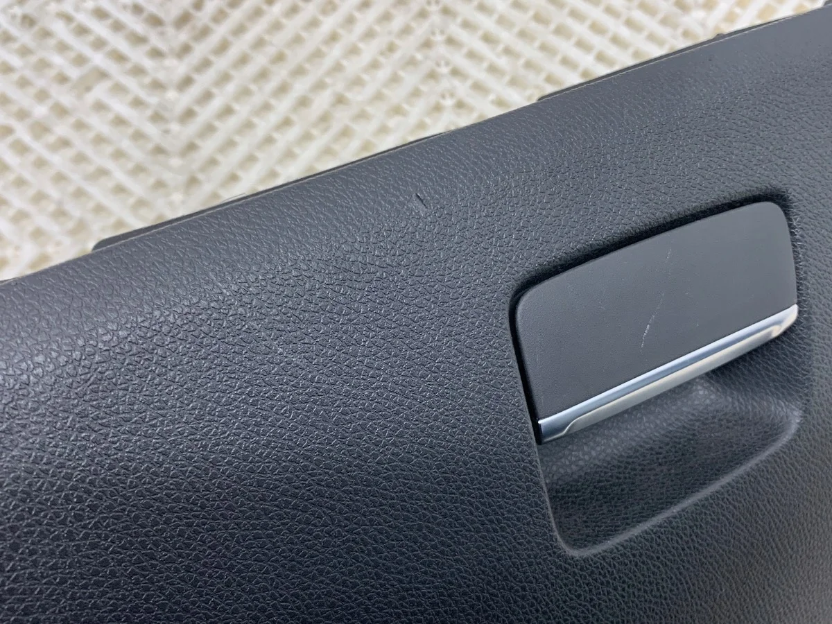 Compartimento pasajero Mercedes W176 LORK-625-55332 image 3