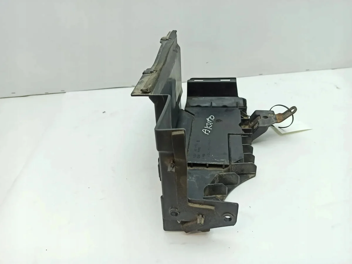 Cadillac SRX V8 Batterijhouder 25734732 image 6