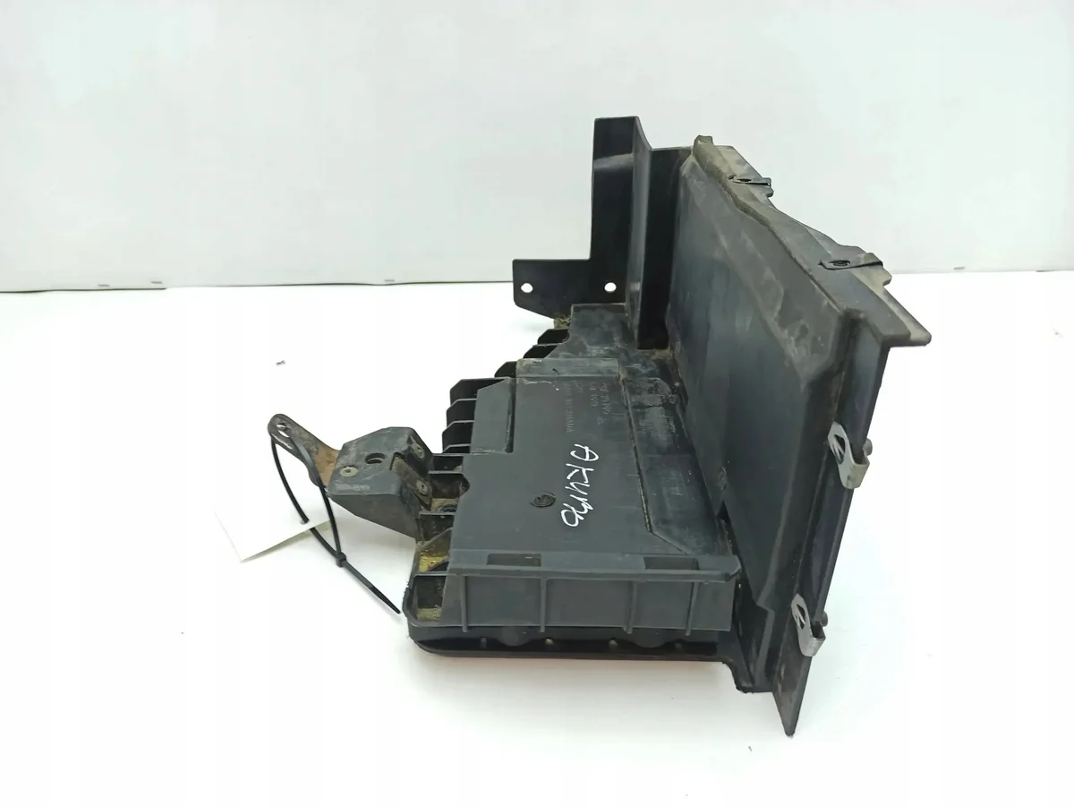 Cadillac SRX V8 Batterijhouder 25734732 image 7