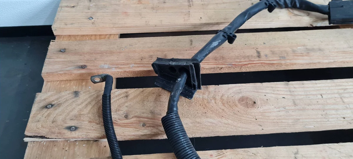 Audi Q5 8R Starter Ground Wire 2.0 TDI