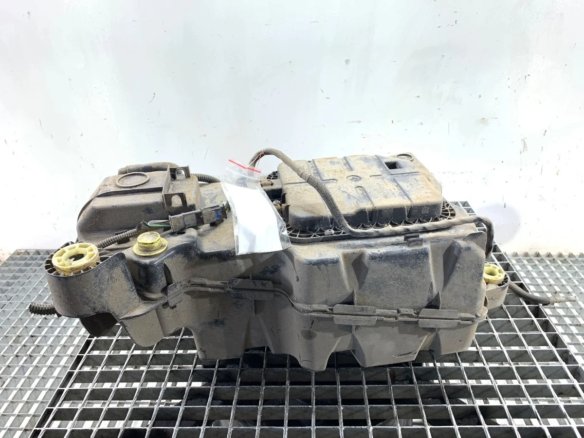 SCR Tank Toyota Proace 1.5 102KM Van Gebraucht image 3