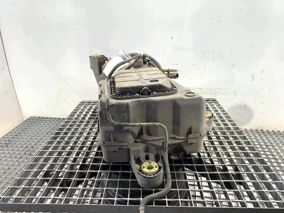 SCR Tank Toyota Proace 1.5 102KM Van Gebraucht image 4