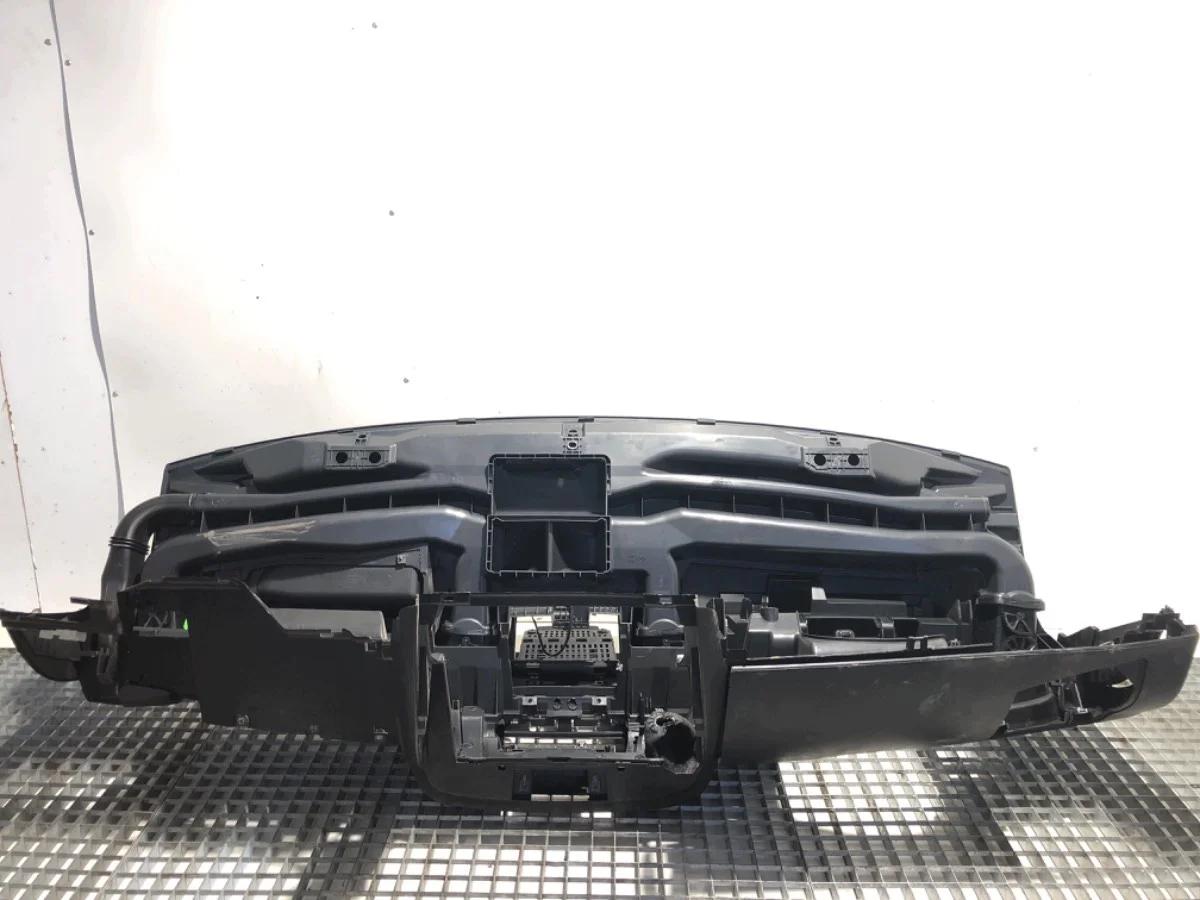 Dashboard Peugeot Boxer I Bus Console image 10