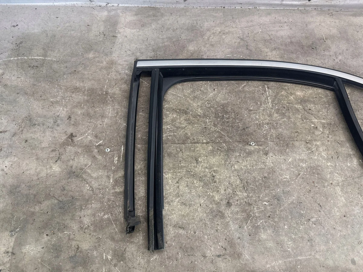 Mercedes C AMG W205 Ov.ovi A2057355300