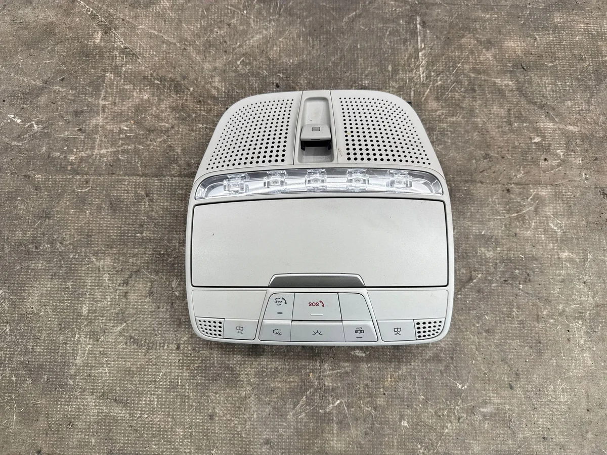 Lampe d'habitacle Mercedes-Benz A0009004017