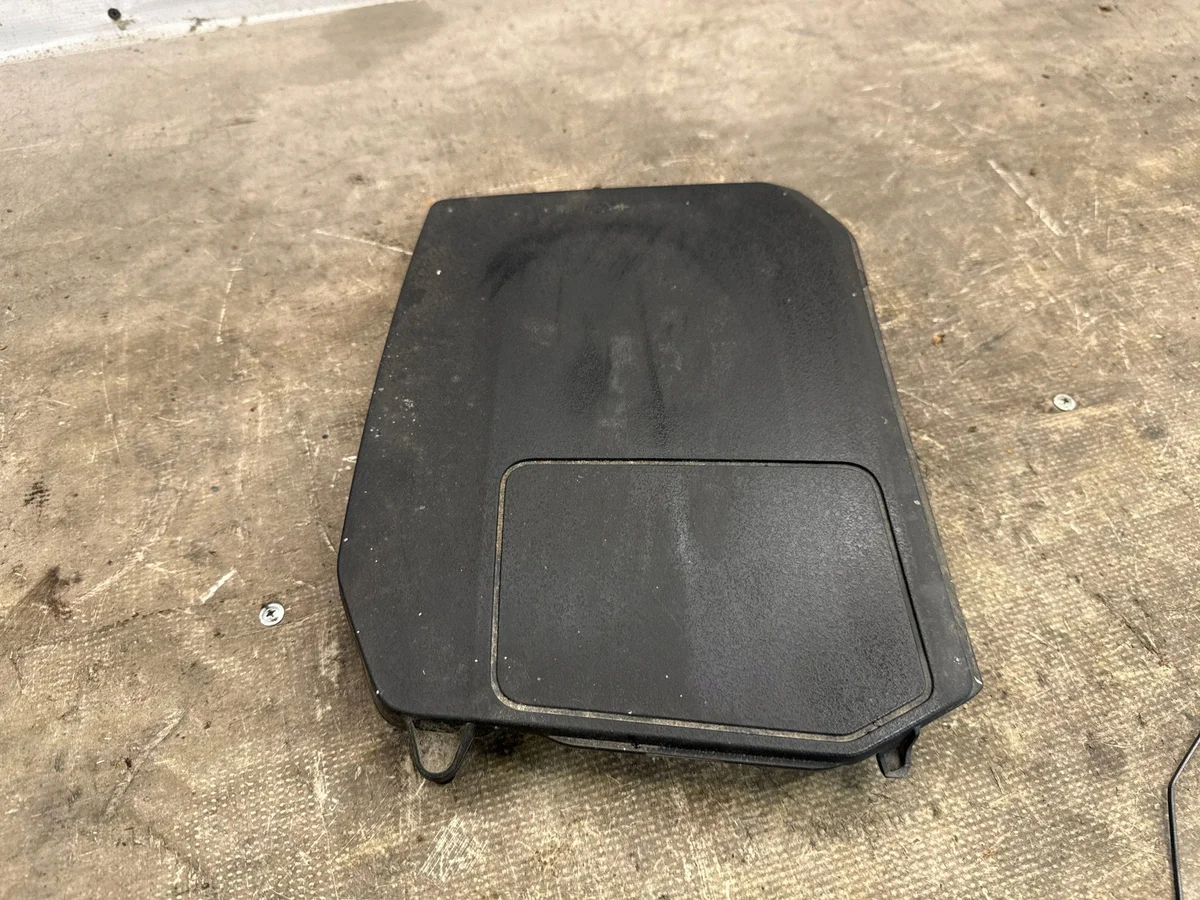 Cache moteur Mercedes A6540104001 image 2