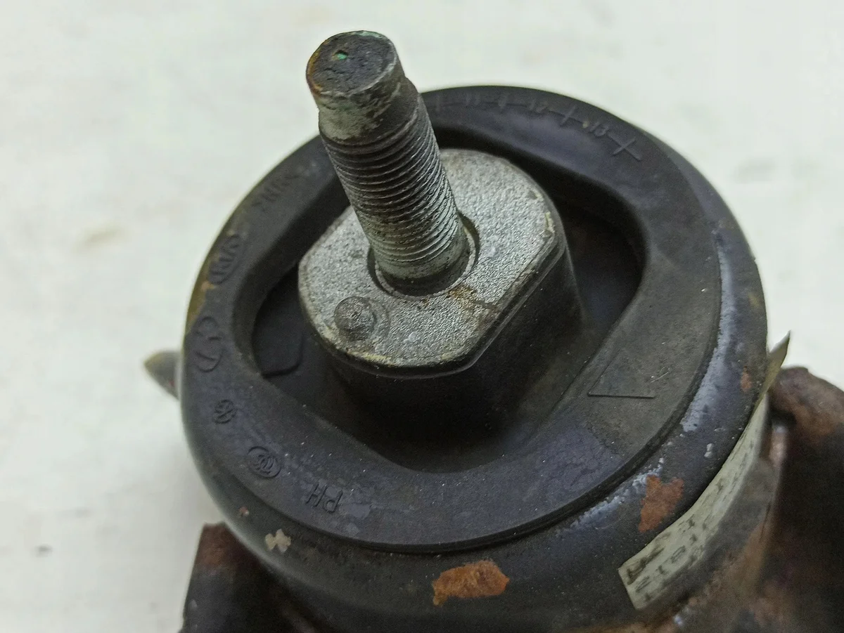 HYUNDAI I40 SUPPORT MOTEUR DROIT 21810-3Z100 image 9