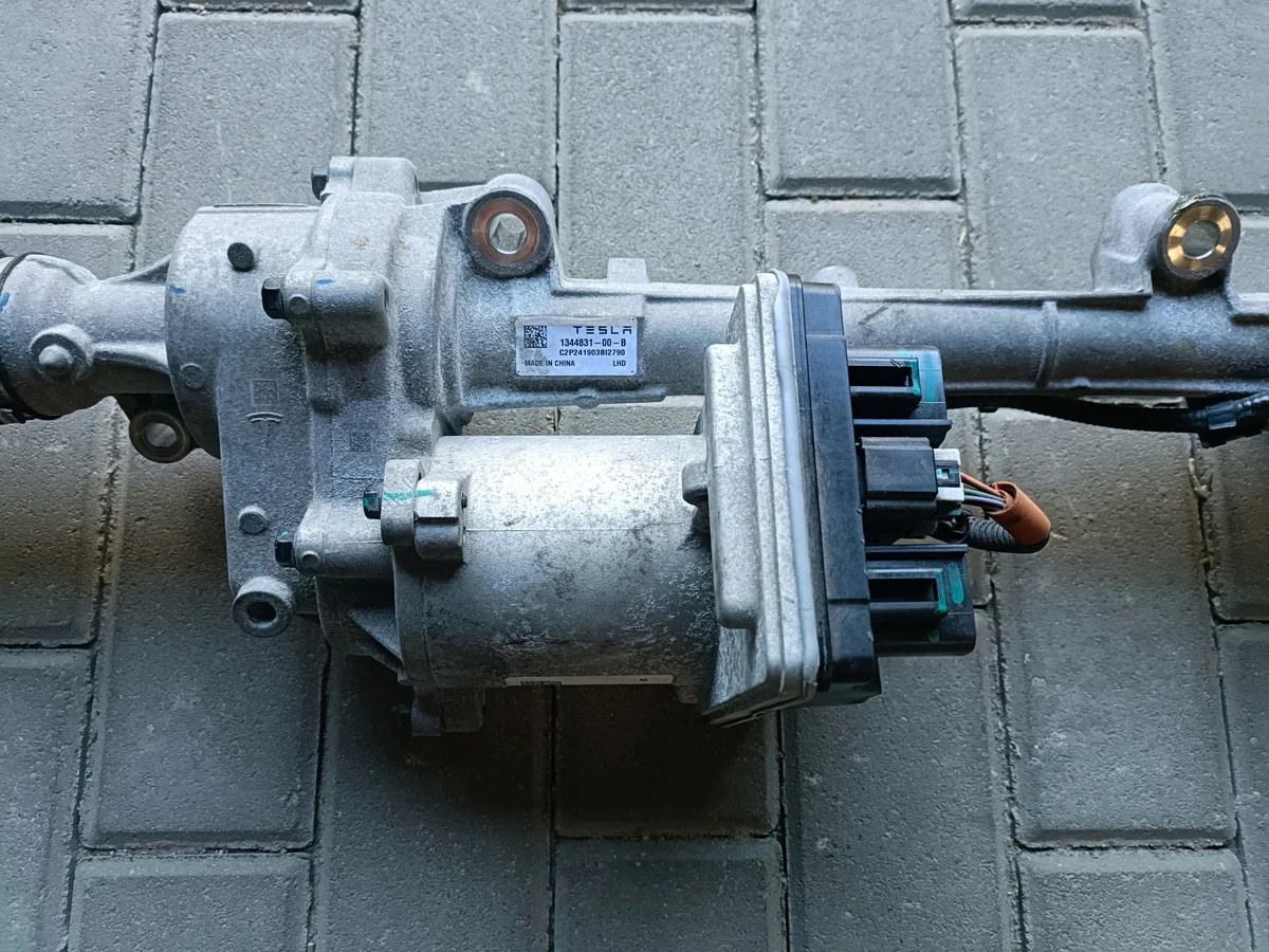 Cremallera Tesla Model 3 1344831-00-B