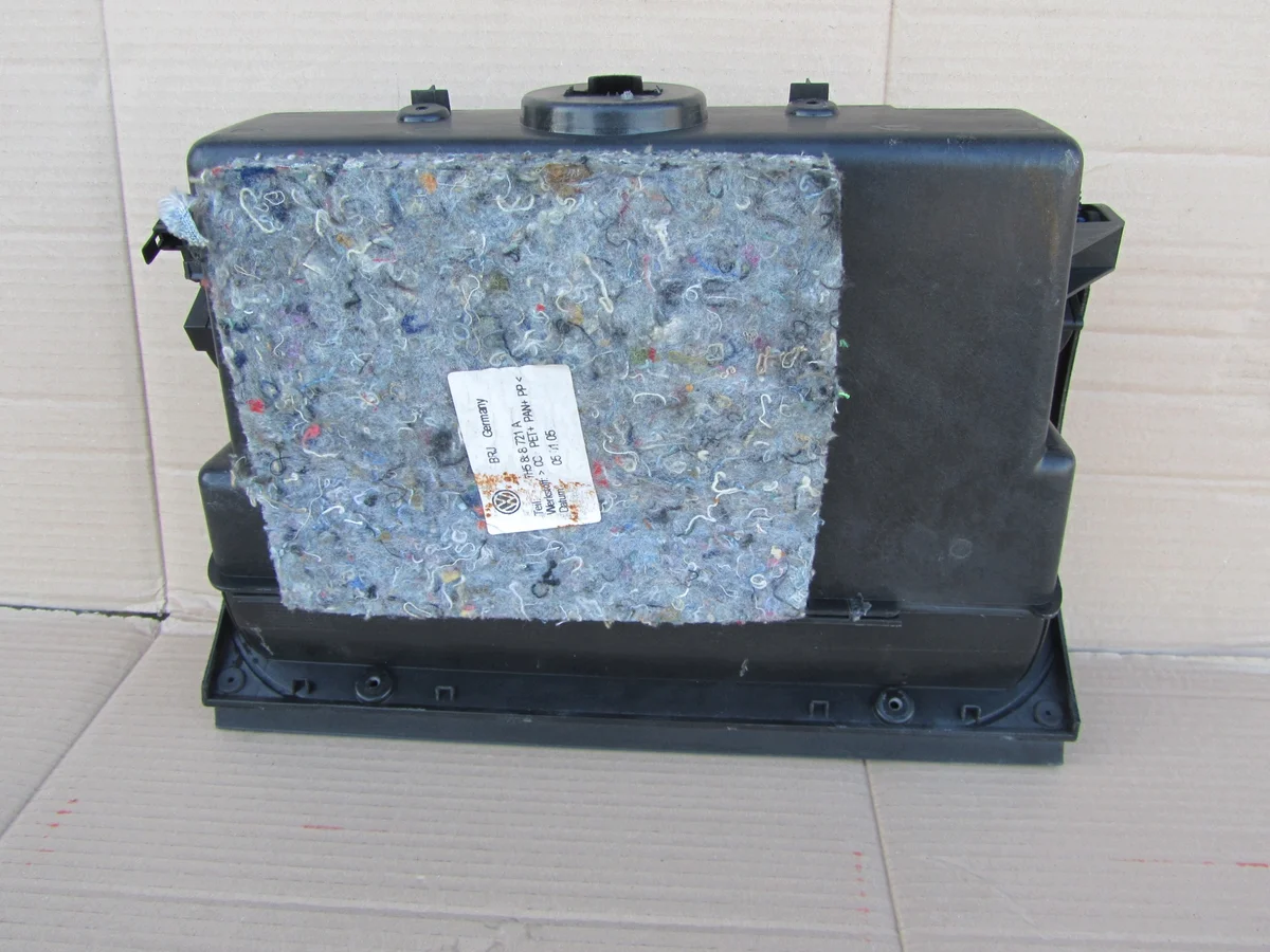 Compartimento Console VW T5 Multivan 03-15 Usado image 10