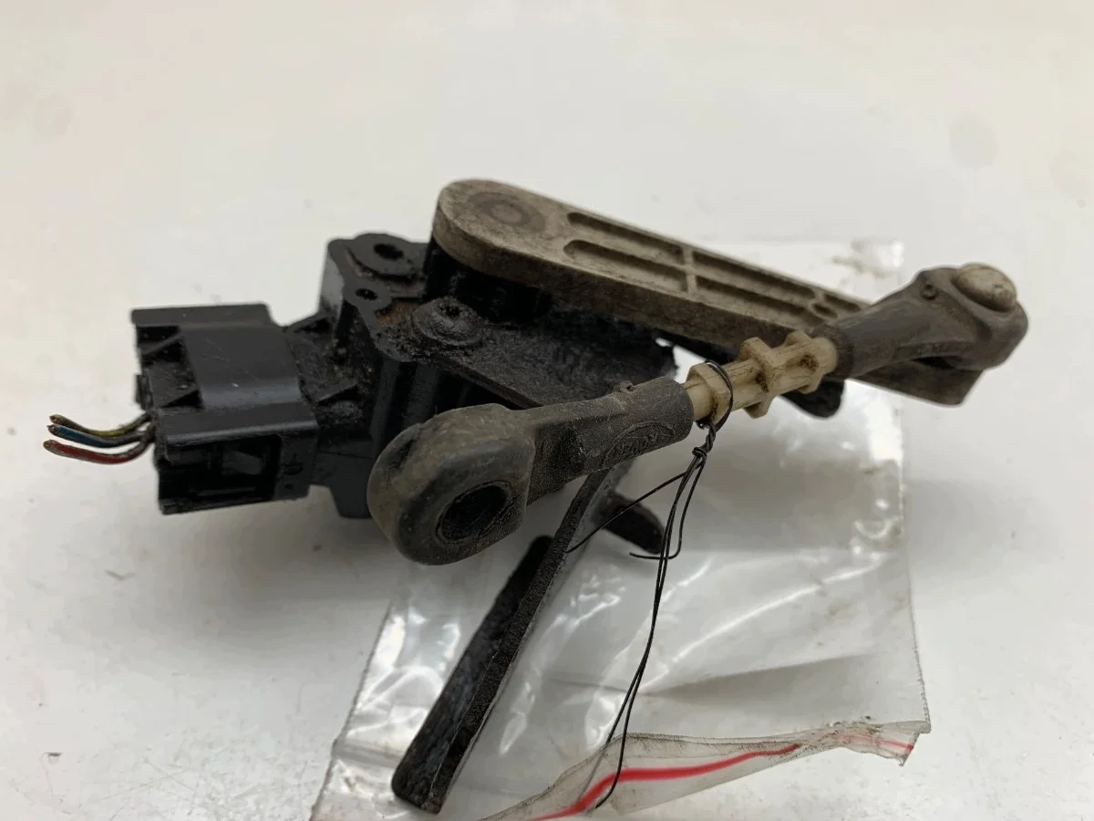 Xenon Niveausensor Rechts Vorne image 3