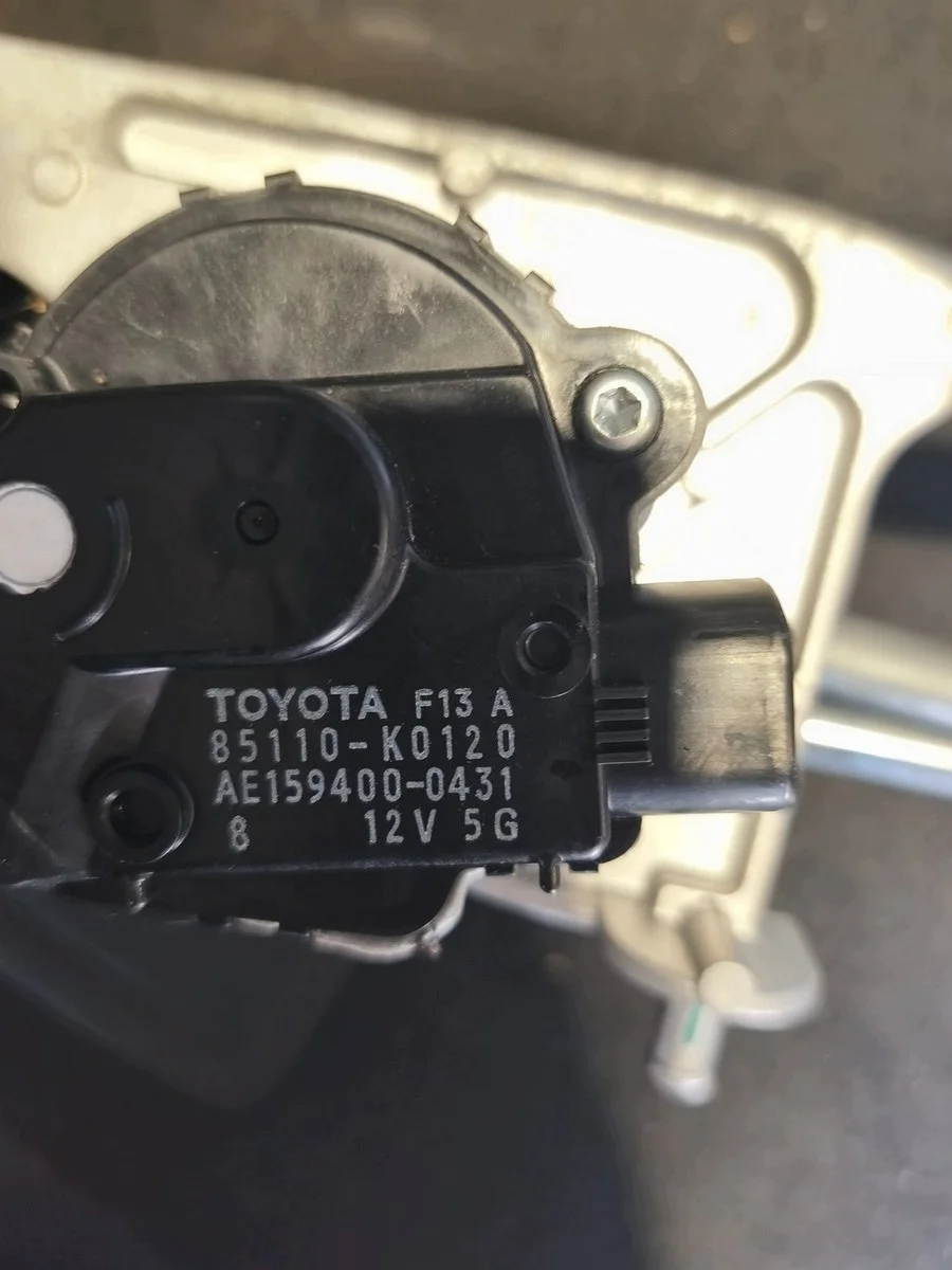 MAZDA 2 YARIS AYGO pyyhinmekanismi image 3