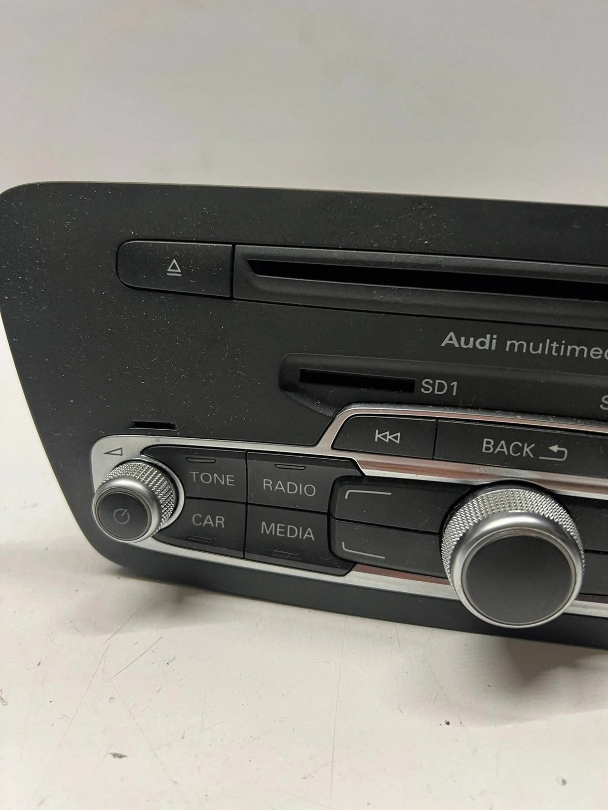 Audi Q3 8U Radio Navigointi 8U0035193B image 4