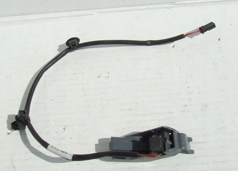 BMW E93 Convertible Trunk Hall Sensor 6958127