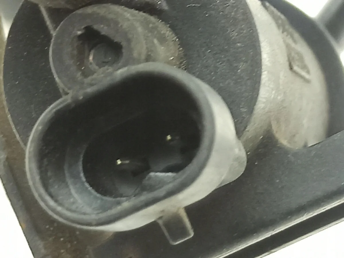 Cadillac STS Seville 1997278 Valve image 5