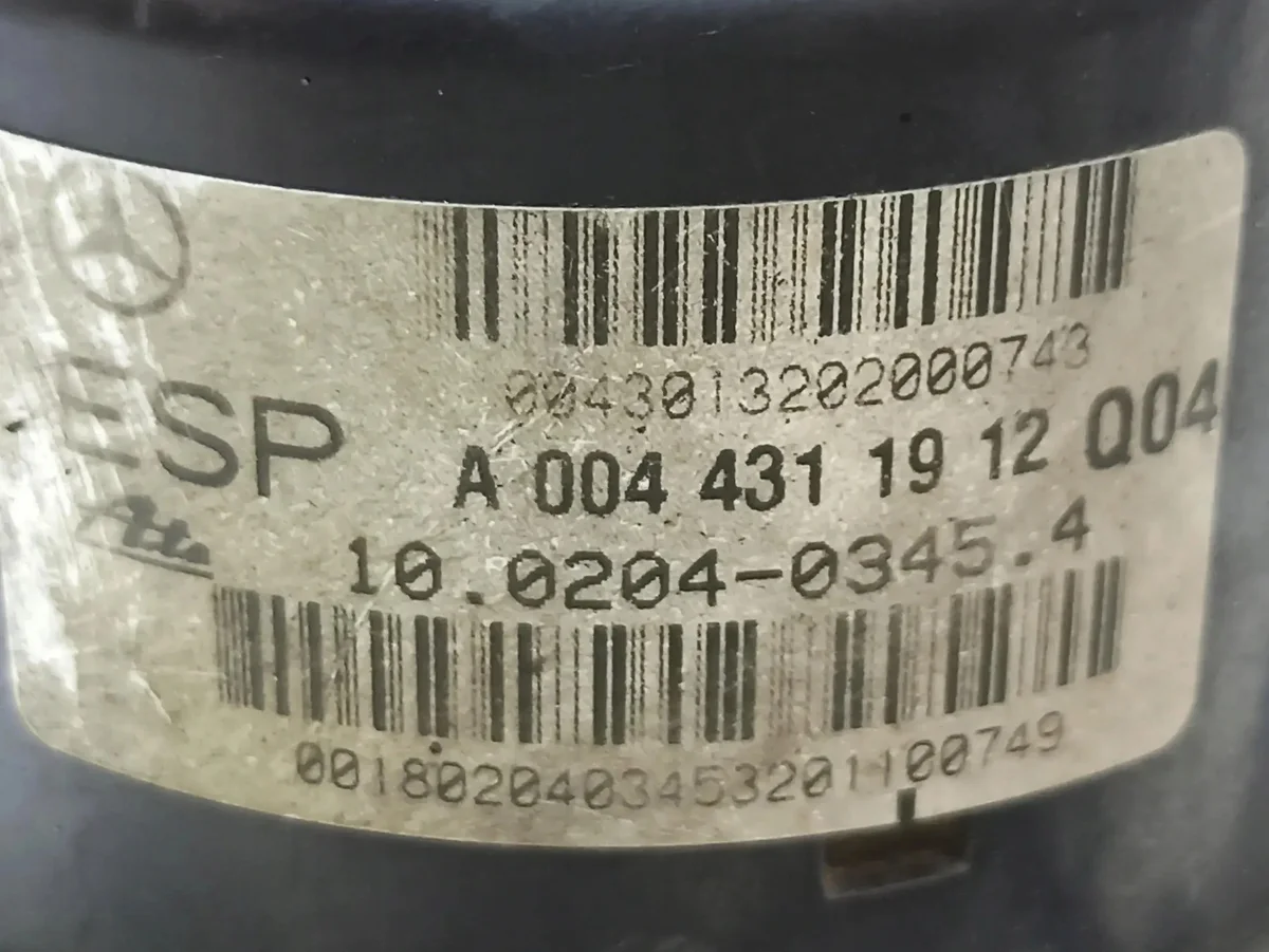 ABS-pumppu Mercedes-Benz C (W203) A2095450332 image 9