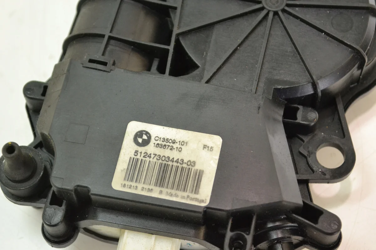 BMW X5 F15 Heckklappendämpfer 7303443 image 6