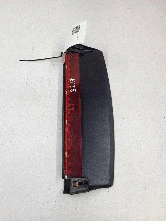 3ème feu stop Audi A4 S4 B8 8K 2012 OEM 0339350 image 8