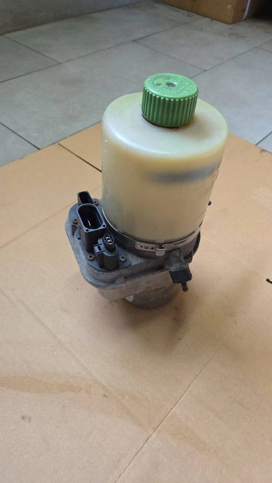 Ohjaustehostimen pumppu VW Polo V, Seat Ibiza IV