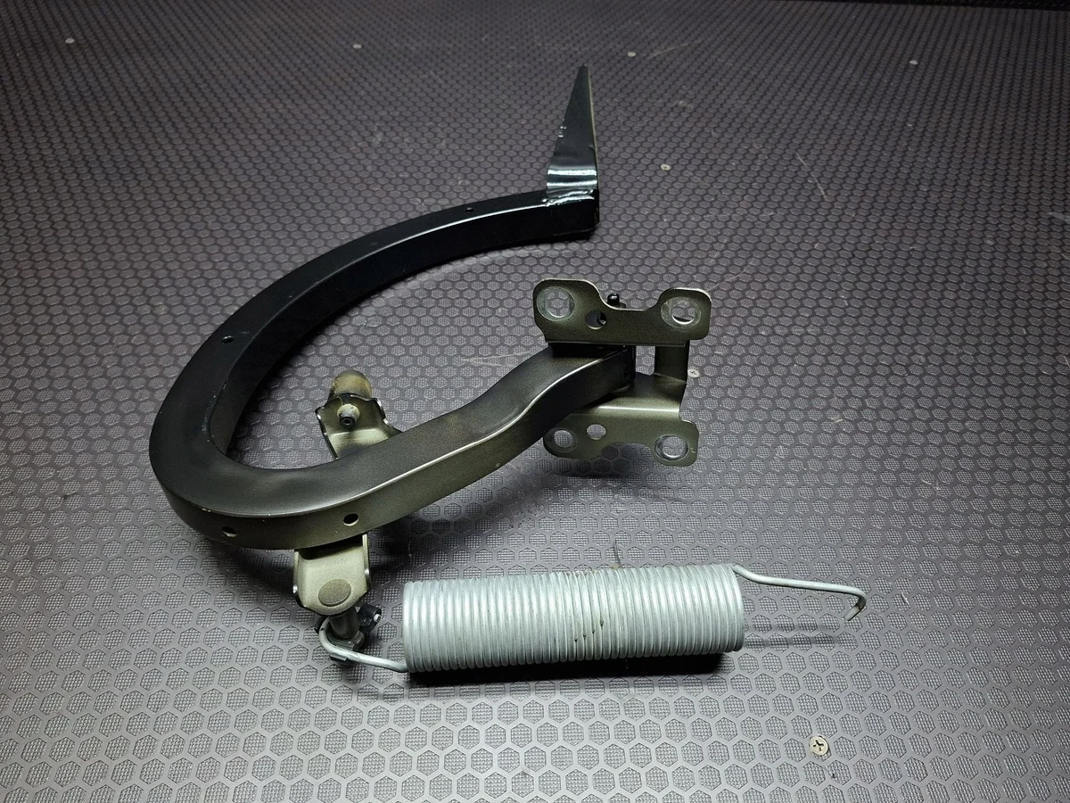 Charnière hayon Audi A4 B9 8W5827305A image 8