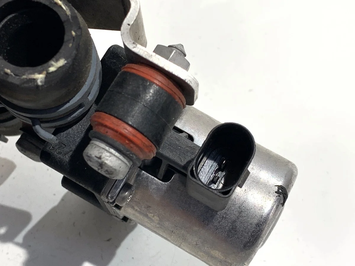 Vattenventil Audi Q5 80A820035C image 4