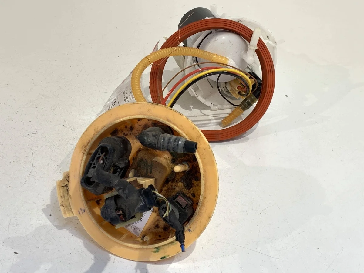 Pompe à carburant Audi Q5 80A919087F image 3