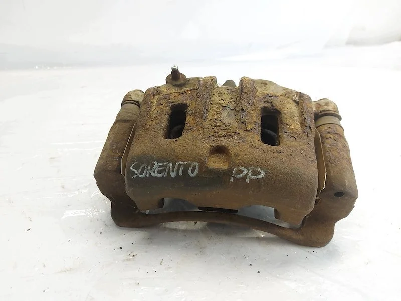 Brake Caliper Bracket Front Right Kia Sorento image 7