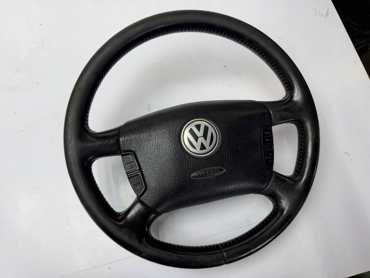 Ohjauspyörä VW Passat B5 Golf IV KOR3315