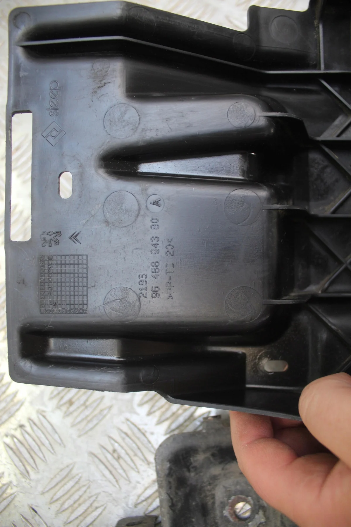 Boîtier batterie Citroën C4 I 9648894380 image 3