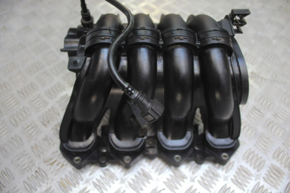 Colector Admisión Peugeot 307 1.6 16V 9635885080