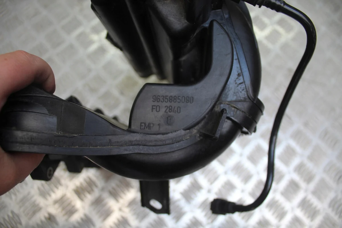 Colector Admisión Peugeot 307 1.6 16V 9635885080 image 5