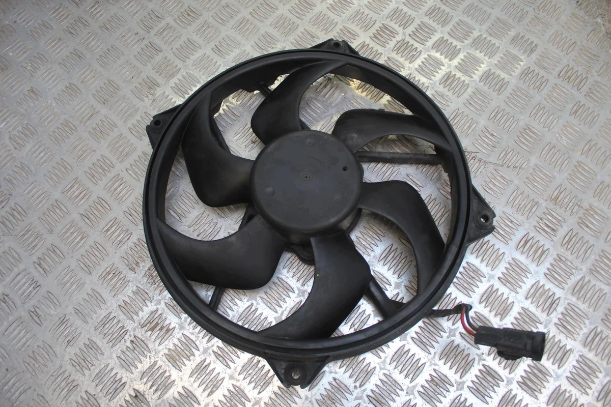 Ventilator Radiator Peugeot 307 1.6 16V JKH879Y
