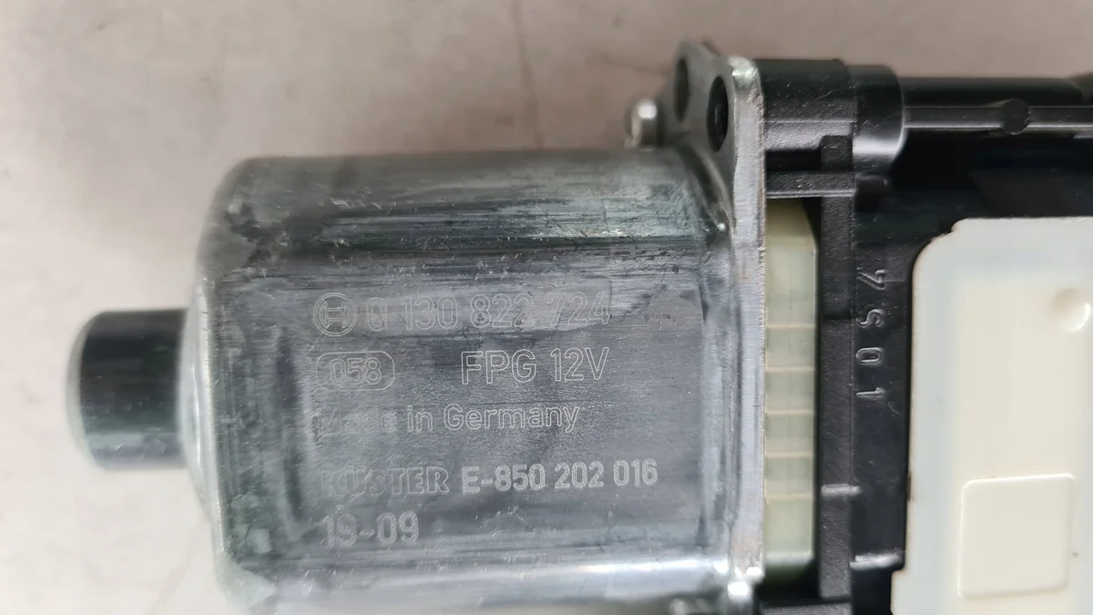 Motor Vw Seat Skoda 5Q0959408A Usado image 5