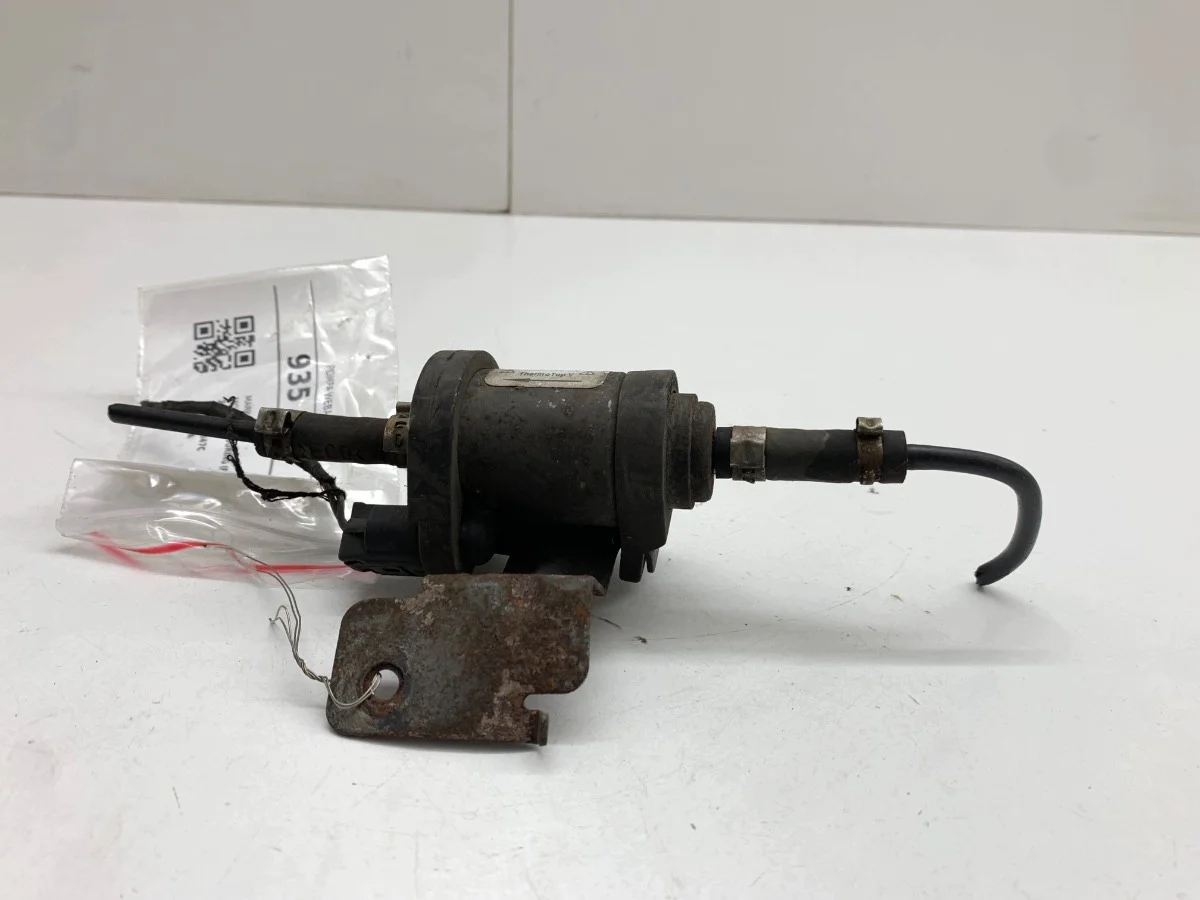 Polttoainepumppu Webasto BMW F11 3.0 313KM