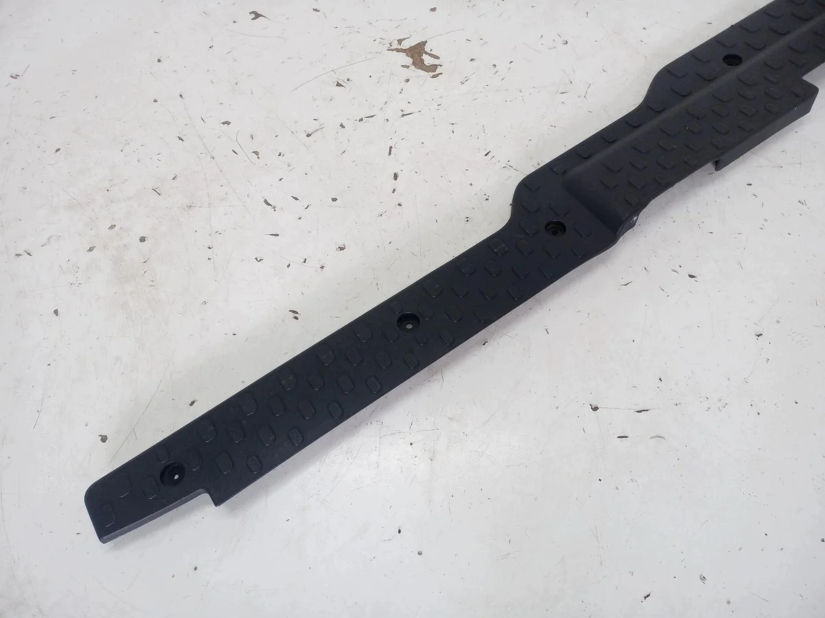 Cubierta Trasera Renault Trafic III 849214620R