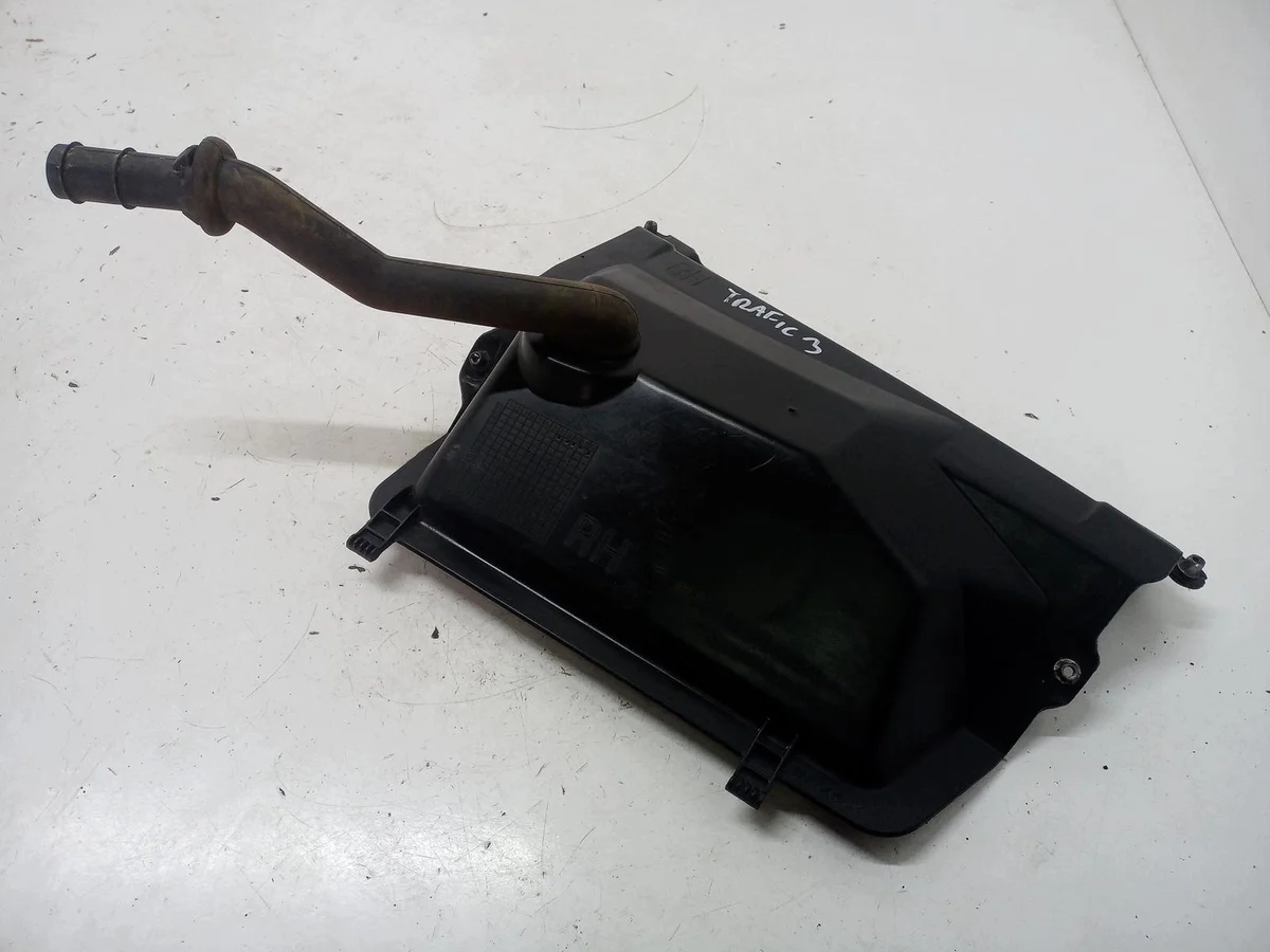 Renault Trafic III Lower Windshield Right