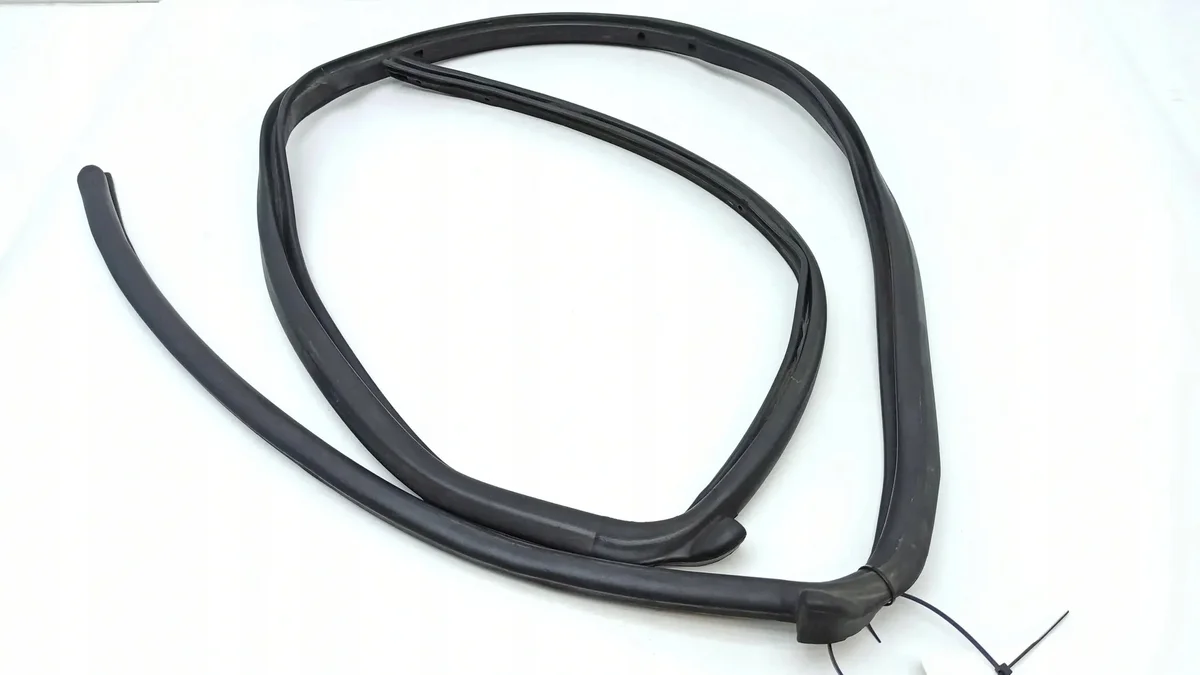 Tiiviste konepellille Lexus LS 430 5338350040