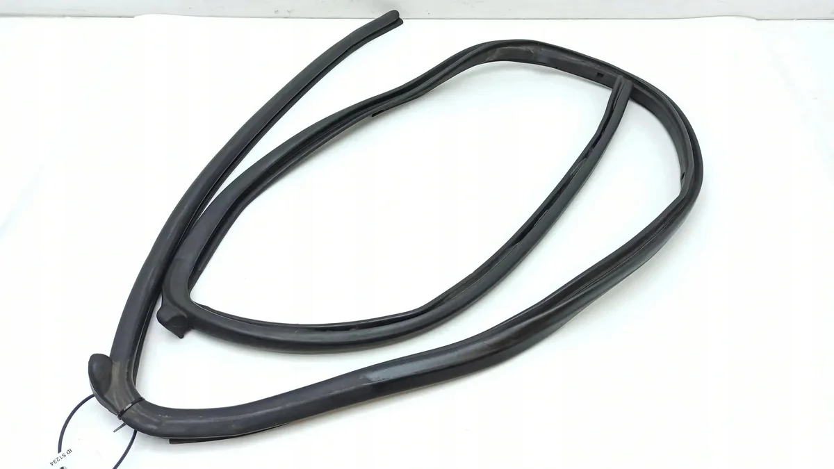 Joint de capot Lexus LS 430 5338350040 image 3