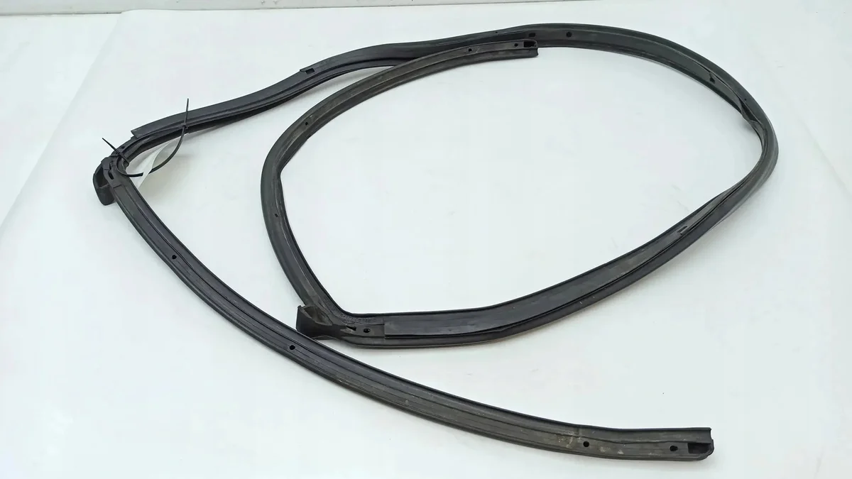 Joint de capot Lexus LS 430 5338350040 image 9