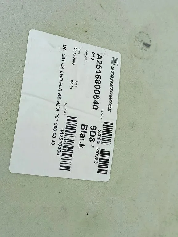 Golvmatta fram höger Mercedes W251 image 8
