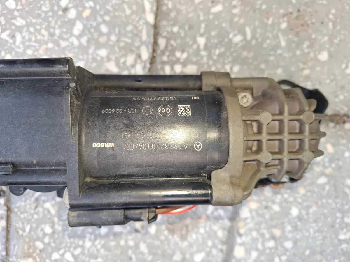 Compresseur suspension Mercedes A0993200004 image 3