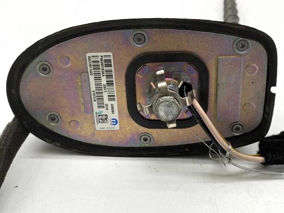 Antena Jeep Cherokee KL Usada OEM image 3