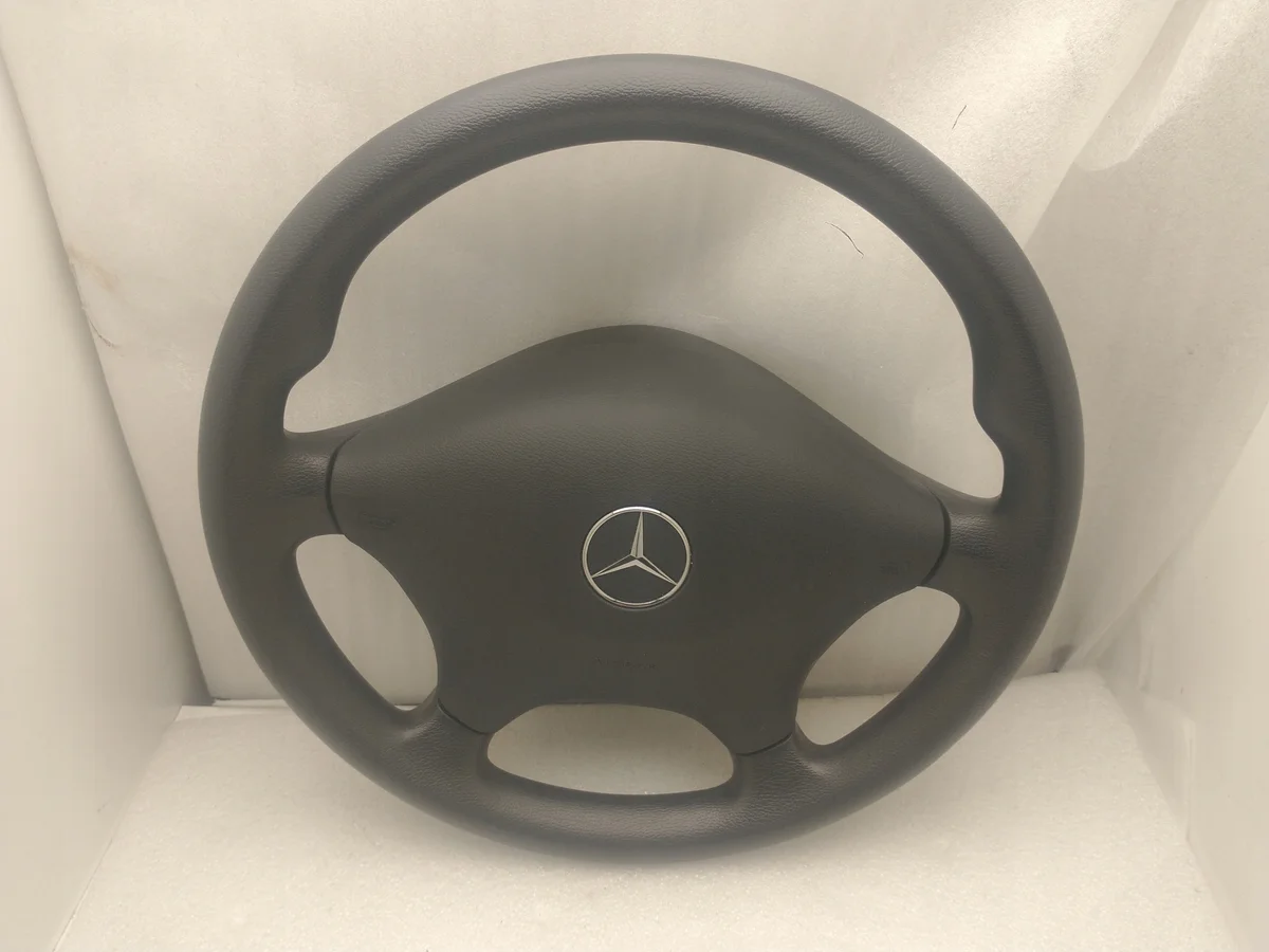 Volant MERCEDES SPRINTER 906 06- OEM 9064640401