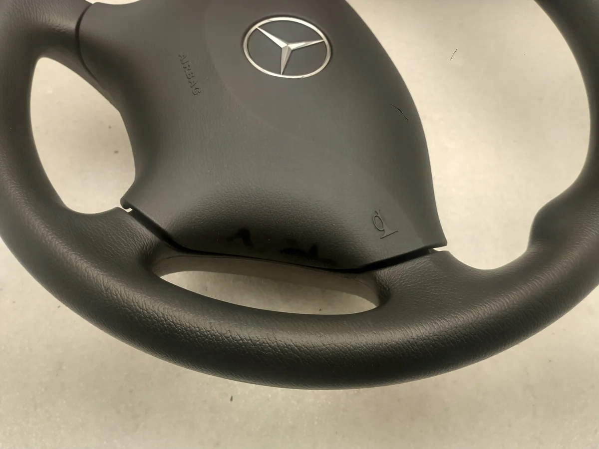 Volant MERCEDES SPRINTER 906 06- OEM 9064640401 image 3