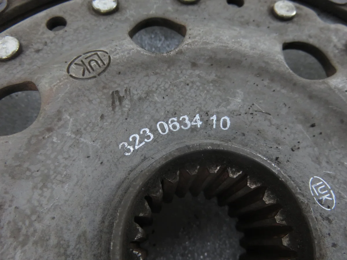 Schwungrad Toyota RAV 4 II 2.0 D-4D gebraucht image 6