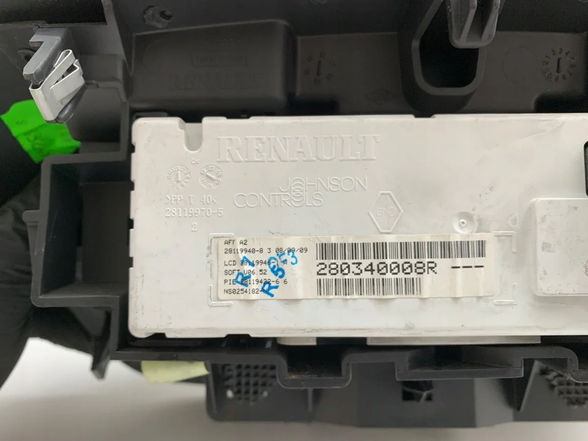 Pantalla Renault Megane III Usada image 5